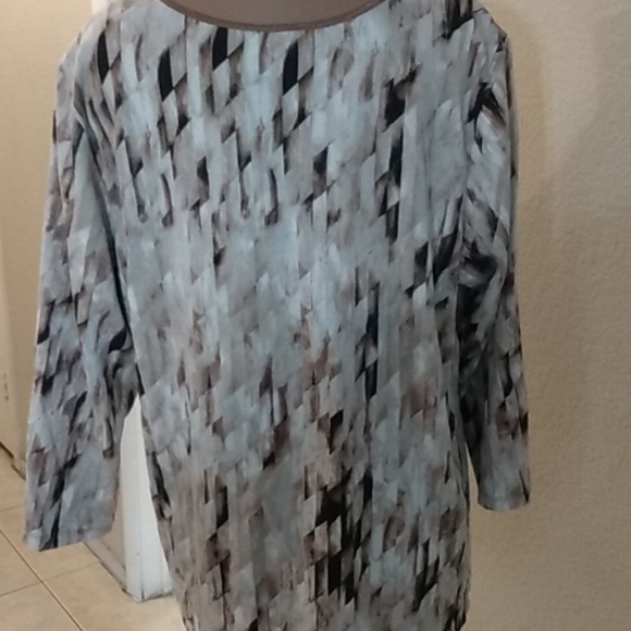 Shirt - Picture 3 of 3